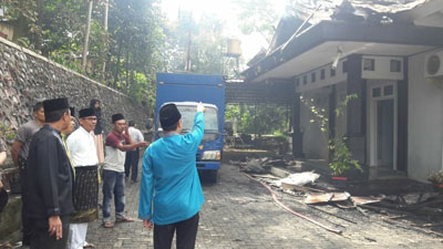 Jelang Salat Idul Adha, Kantor Dinsos Kuansing Dilalap Si Jago Merah 